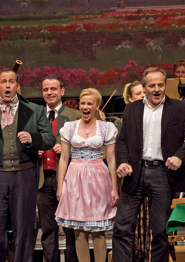 An der schönen blauen Donau – Operette An der schönen blauen Donau – Operette
