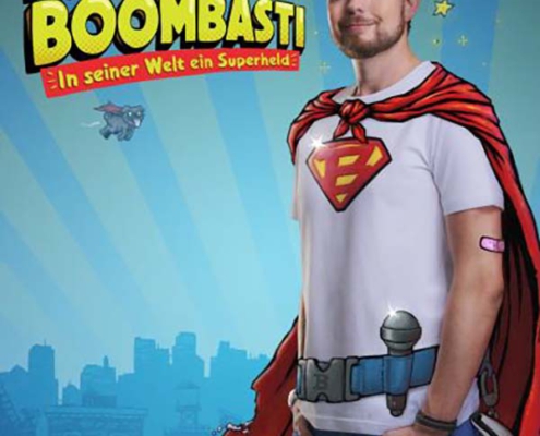 Plakatmotiv für MR. BOOMBASTI – In seiner Welt ein Superheld - Bastian Bielendorfer im Metropol Theater Bremen