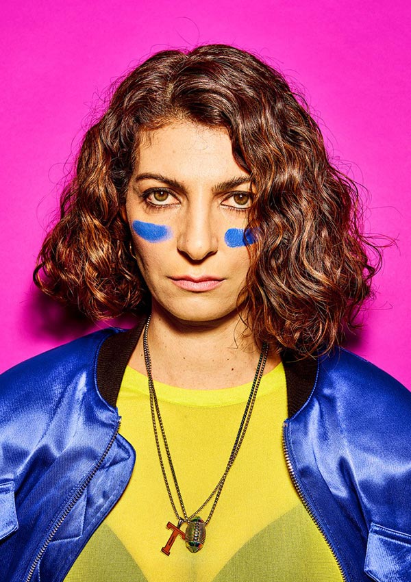 FILIZ TASDAN – „TOUCH DOWN“